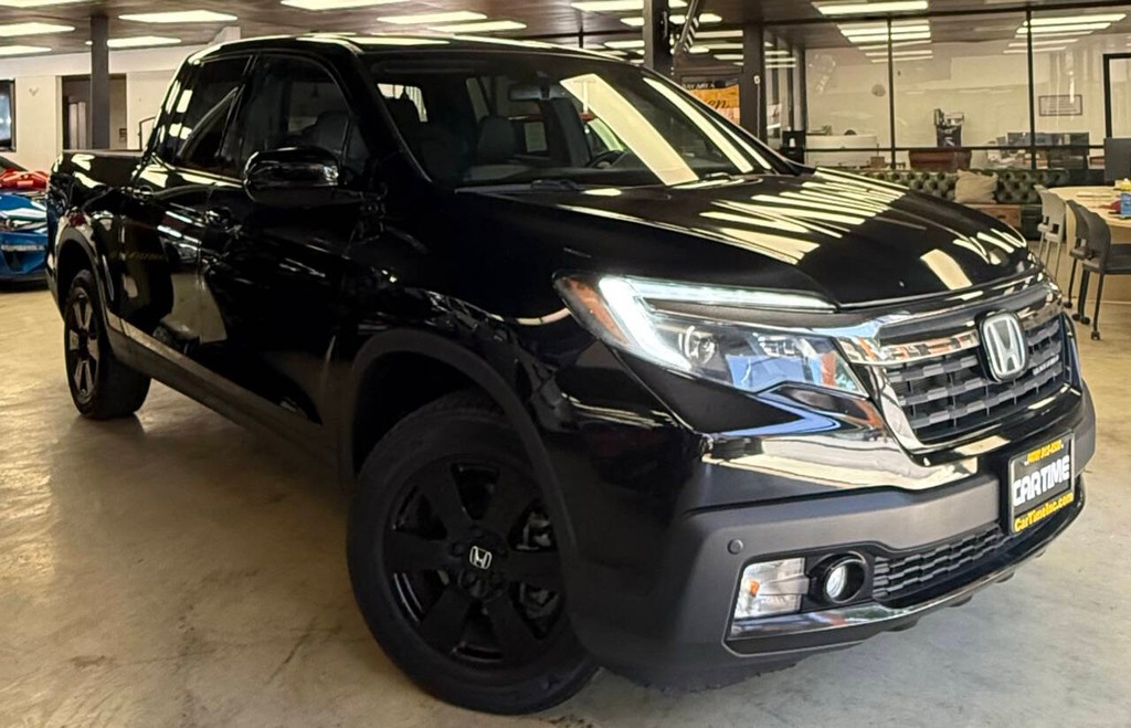 Honda Ridgeline Vehicle Full-screen Gallery Image 04