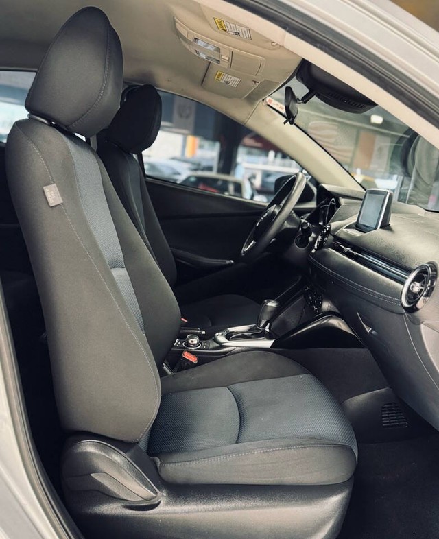 Toyota Yaris iA Vehicle Full-screen Gallery Image 14