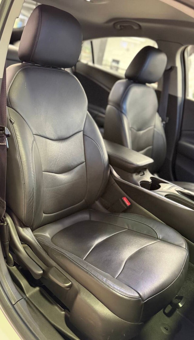 Chevrolet Volt Vehicle Full-screen Gallery Image 13