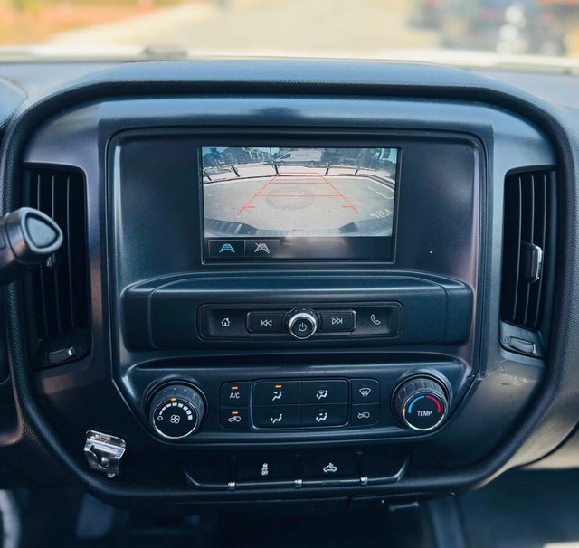 Chevrolet Silverado 1500 Vehicle Full-screen Gallery Image 13