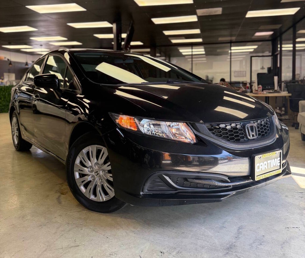 Honda Civic Sedan Vehicle Full-screen Gallery Image 03