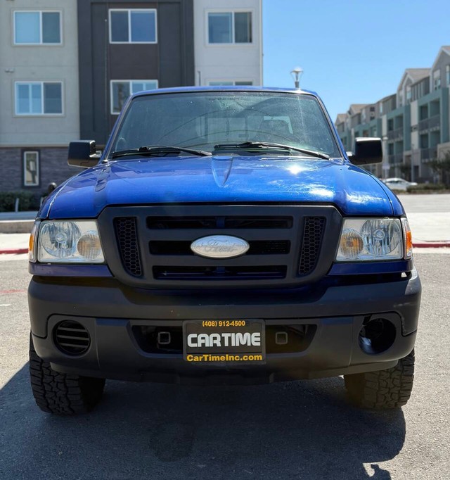 Ford Ranger Vehicle Full-screen Gallery Image 02