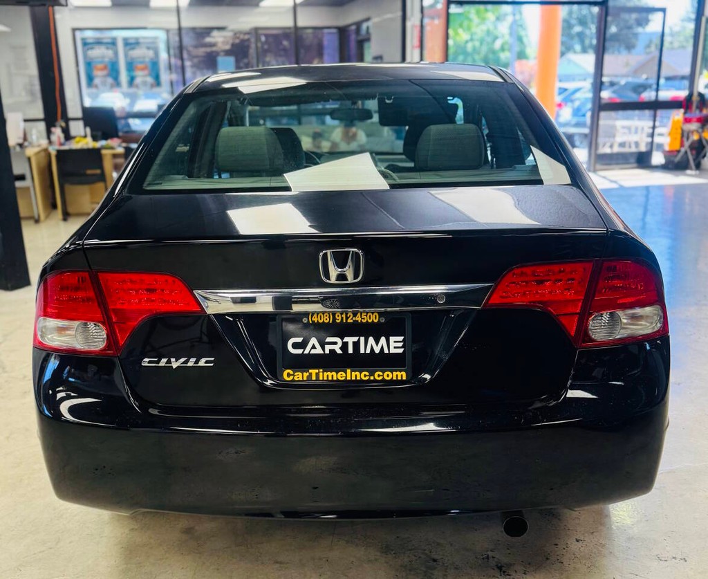 Honda Civic Sedan Vehicle Full-screen Gallery Image 05