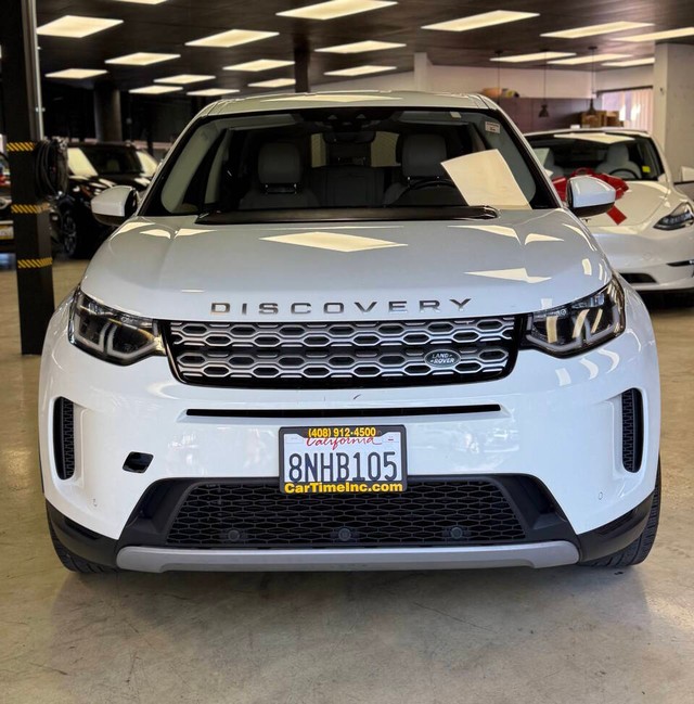 Land Rover Discovery Sport Vehicle Full-screen Gallery Image 02