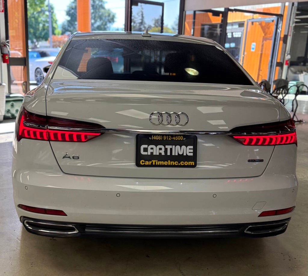 Audi A6 Vehicle Full-screen Gallery Image 07