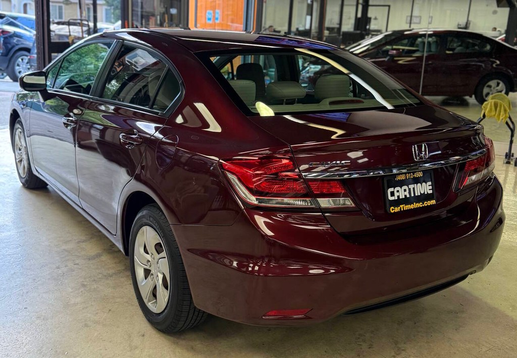 Honda Civic Vehicle Full-screen Gallery Image 06