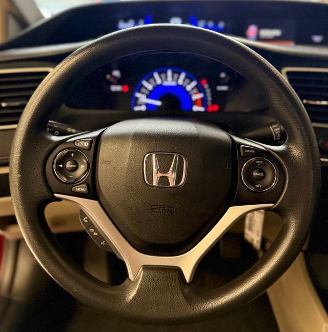 Honda Civic Vehicle Full-screen Gallery Image 10