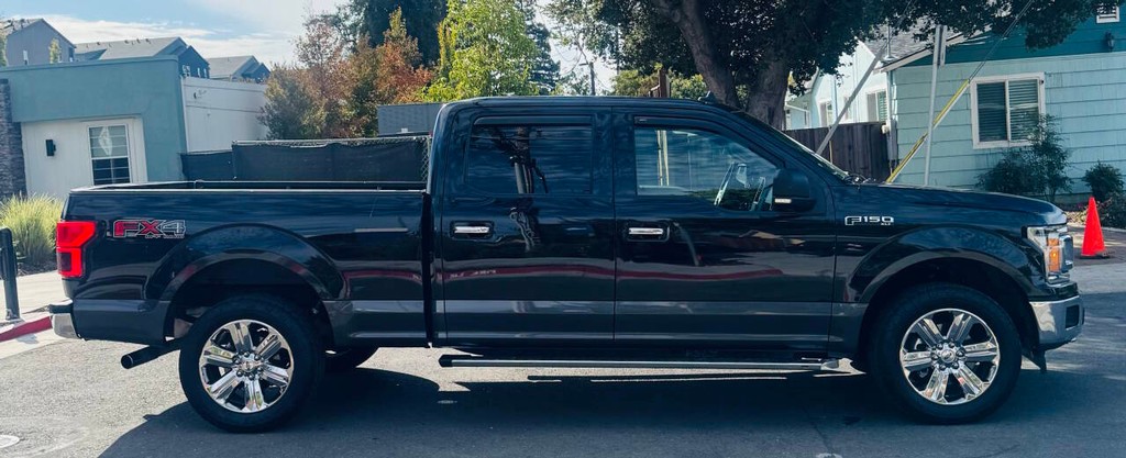 Ford F-150 Vehicle Full-screen Gallery Image 05