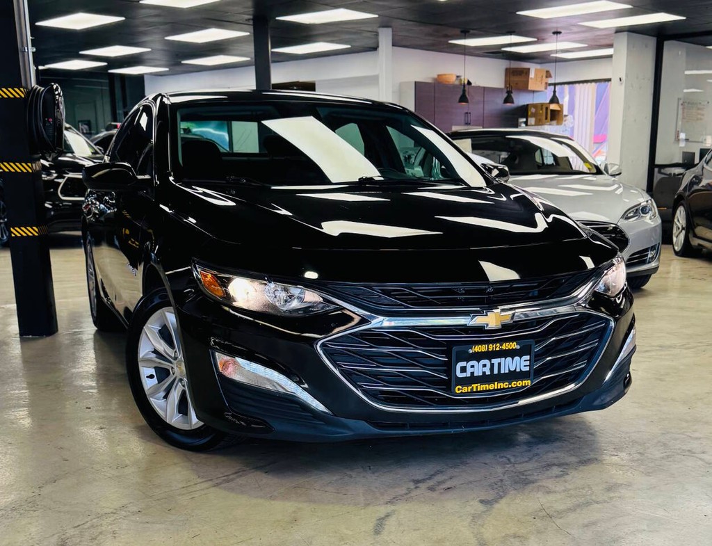 Chevrolet Malibu Vehicle Full-screen Gallery Image 02