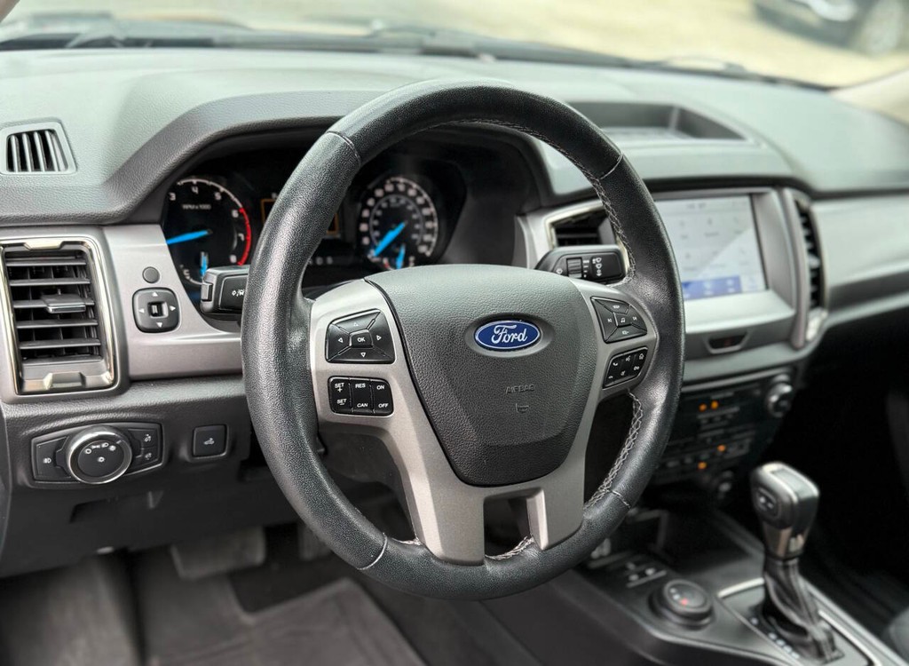 Ford Ranger Vehicle Full-screen Gallery Image 09