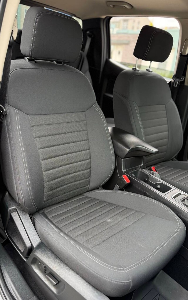 Ford Ranger Vehicle Full-screen Gallery Image 13