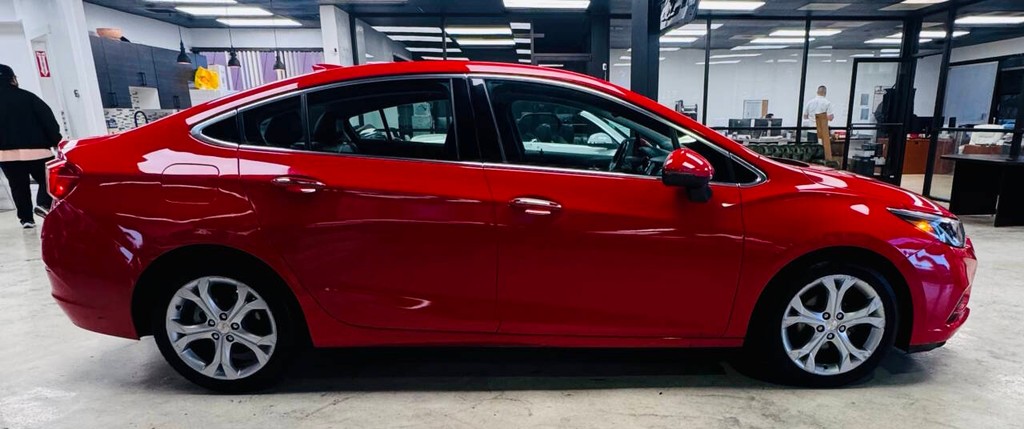 Chevrolet Cruze Vehicle Full-screen Gallery Image 08