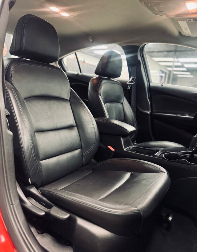 Chevrolet Cruze Vehicle Full-screen Gallery Image 15