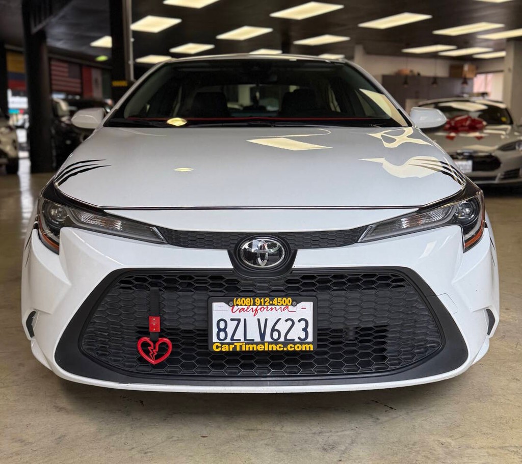 Toyota Corolla Vehicle Full-screen Gallery Image 02