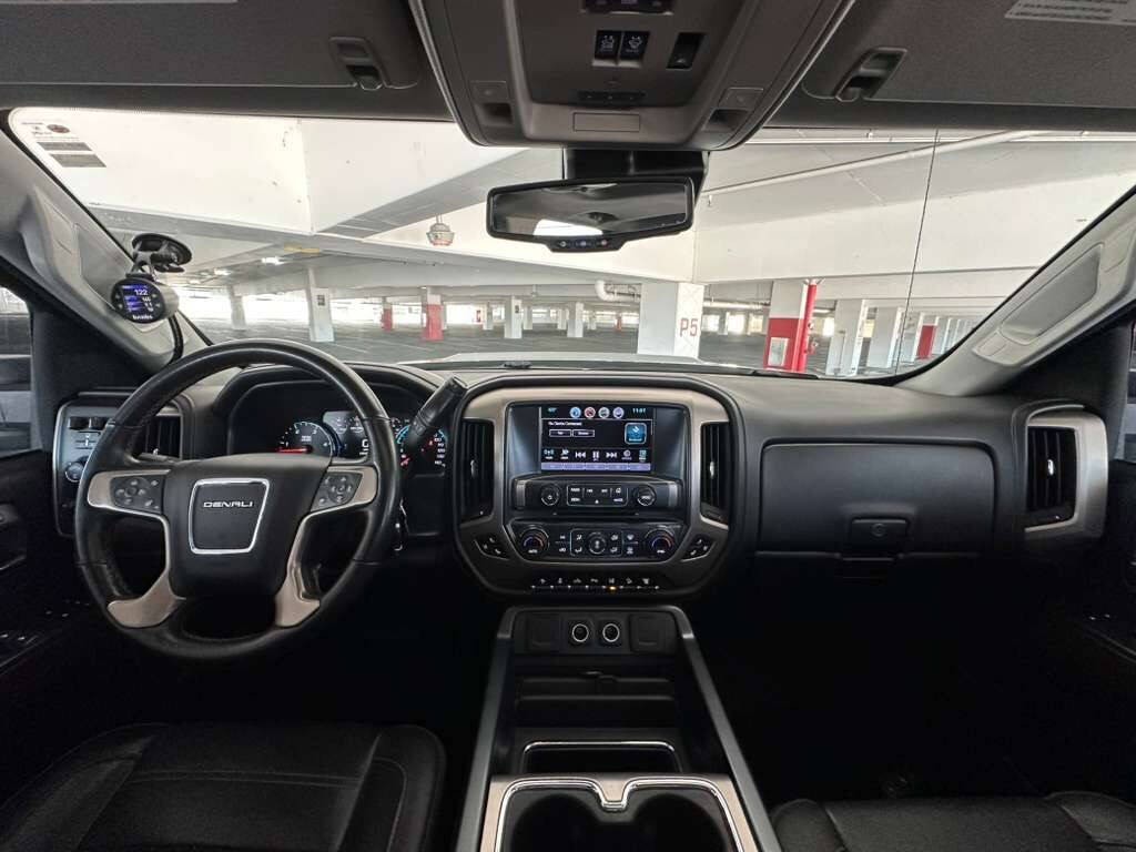 GMC Sierra 2500HD Vehicle Full-screen Gallery Image 09