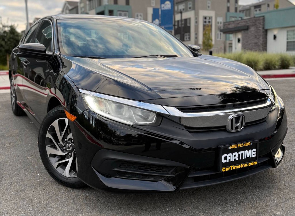 Honda Civic Sedan Vehicle Full-screen Gallery Image 03