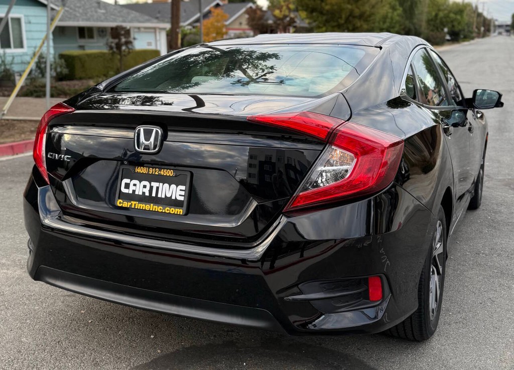 Honda Civic Sedan Vehicle Full-screen Gallery Image 08