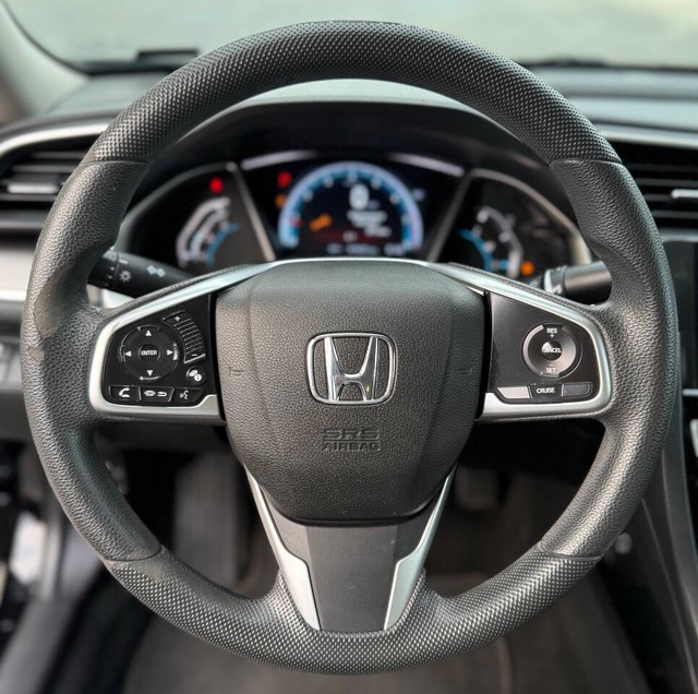Honda Civic Sedan Vehicle Full-screen Gallery Image 10
