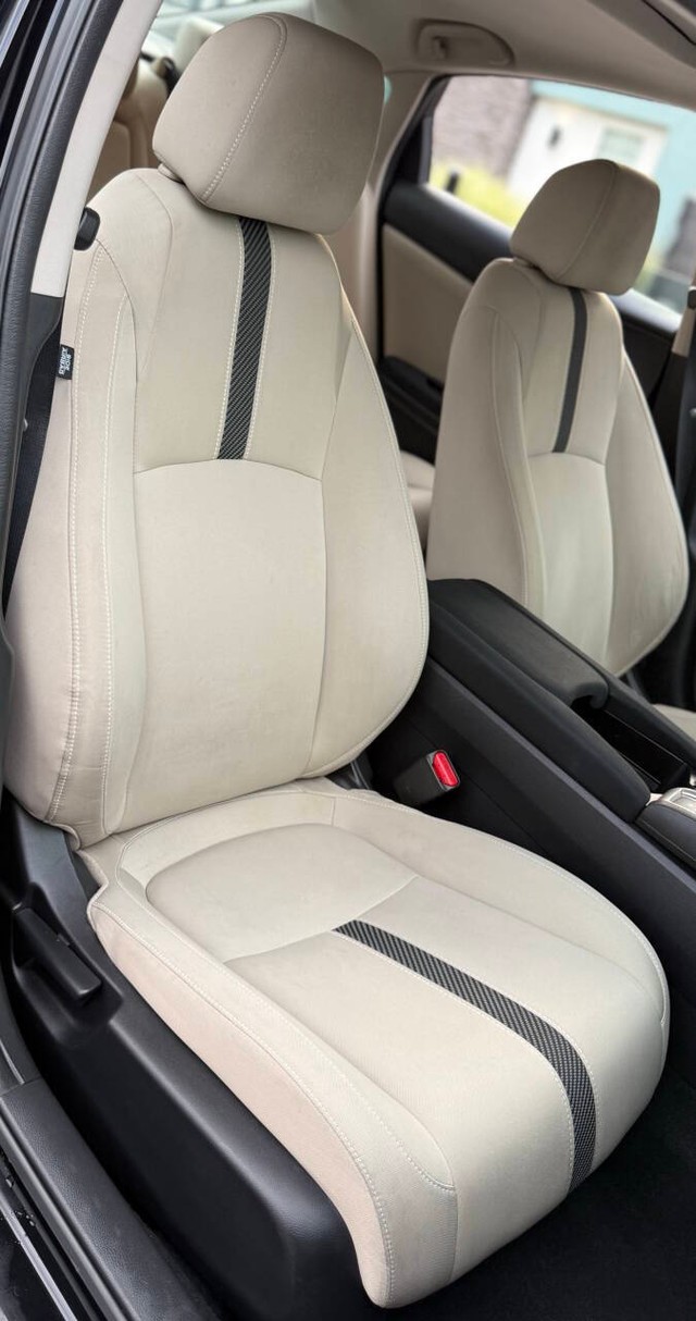 Honda Civic Sedan Vehicle Full-screen Gallery Image 13