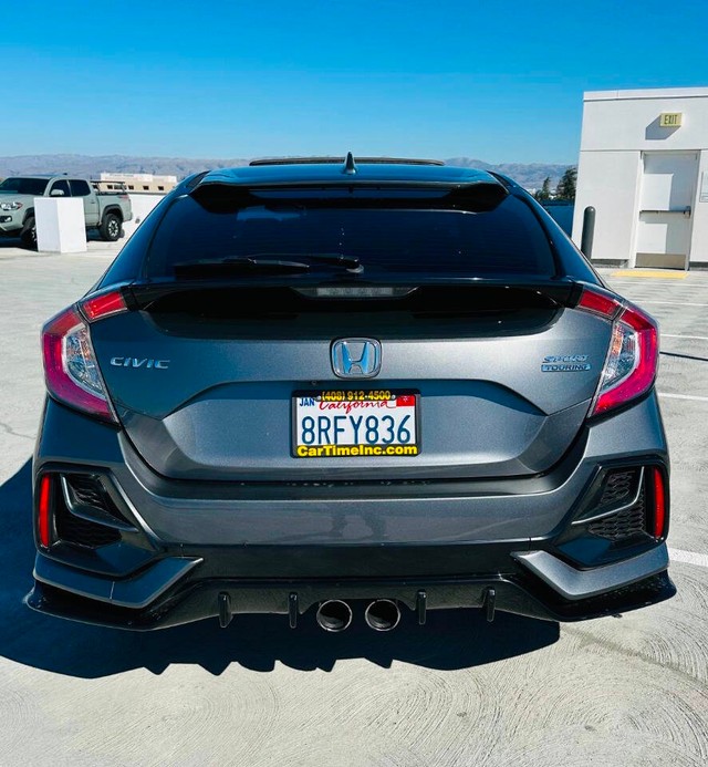 Honda Civic Hatchback Vehicle Full-screen Gallery Image 06