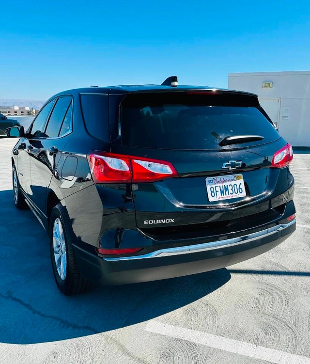 Chevrolet Equinox Vehicle Full-screen Gallery Image 05