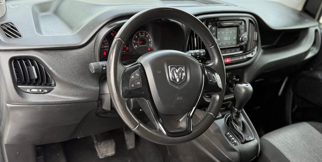 Ram ProMaster City Cargo Van Vehicle Full-screen Gallery Image 11