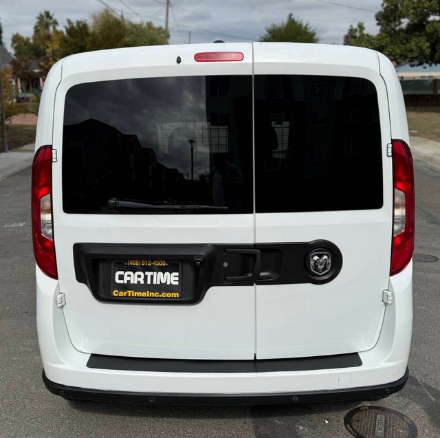 Ram ProMaster City Cargo Van Vehicle Full-screen Gallery Image 08