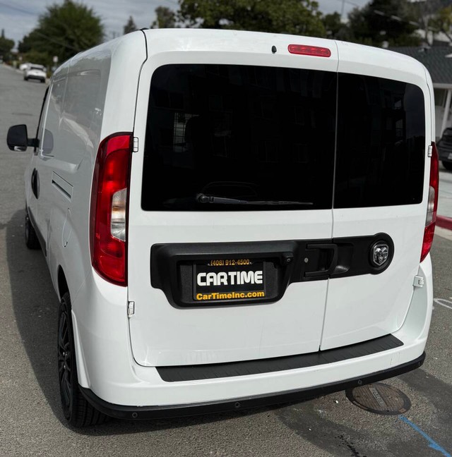 Ram ProMaster City Cargo Van Vehicle Full-screen Gallery Image 09