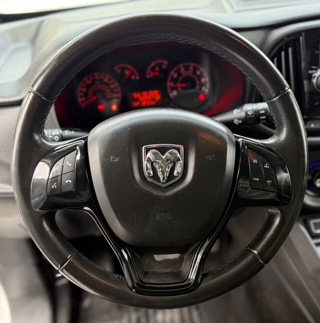 Ram ProMaster City Cargo Van Vehicle Full-screen Gallery Image 10