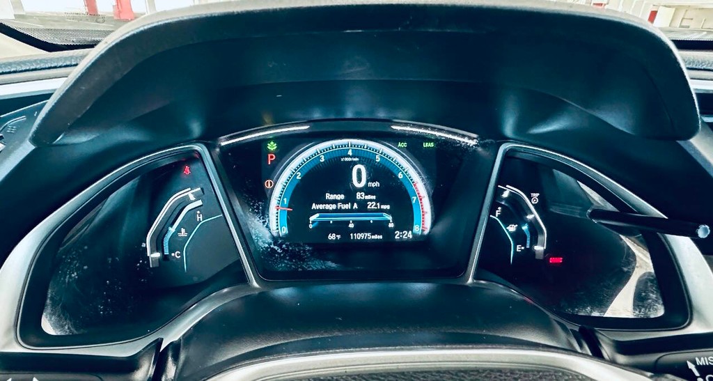 Honda Civic Sedan Vehicle Full-screen Gallery Image 10