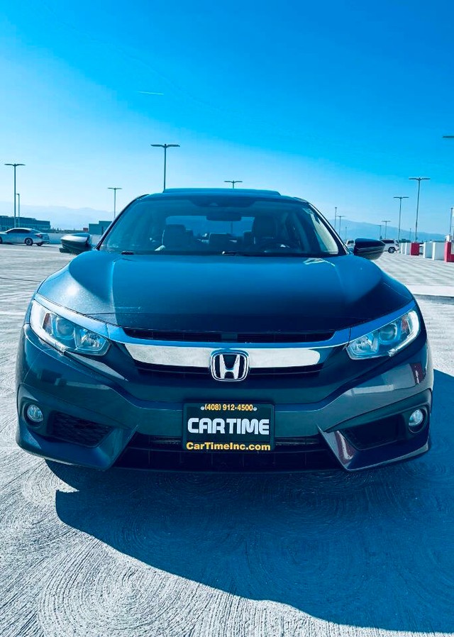 Honda Civic Sedan Vehicle Full-screen Gallery Image 02