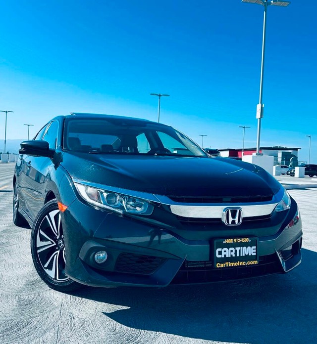 Honda Civic Sedan Vehicle Full-screen Gallery Image 03