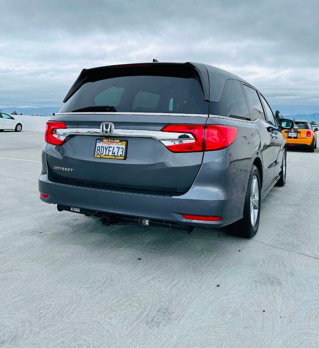 Honda Odyssey Vehicle Full-screen Gallery Image 07