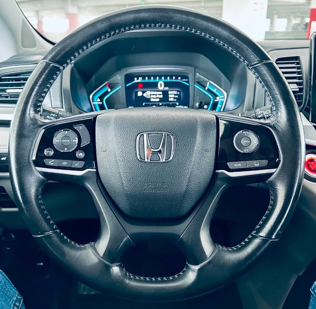 Honda Odyssey Vehicle Full-screen Gallery Image 10