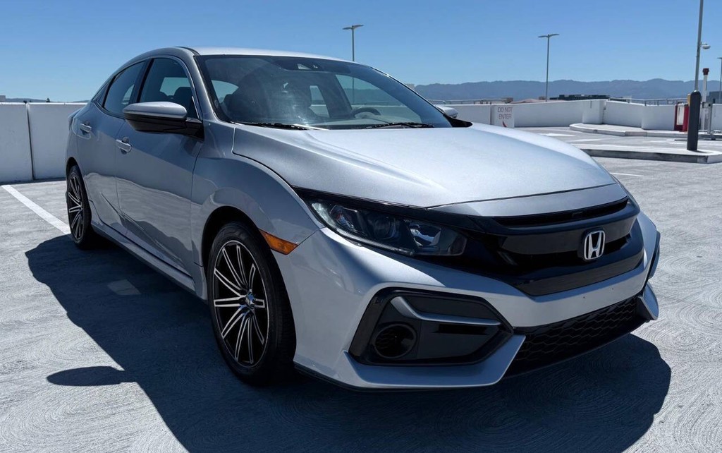 Honda Civic Hatchback Vehicle Full-screen Gallery Image 10