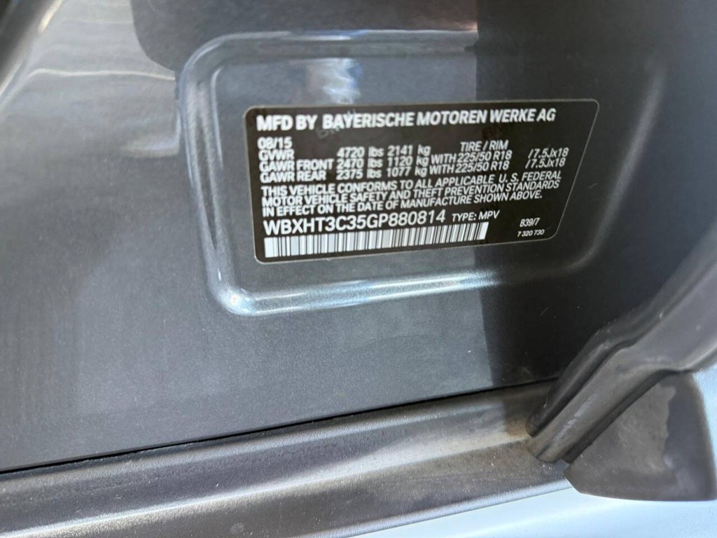 BMW X1 Vehicle Full-screen Gallery Image 20