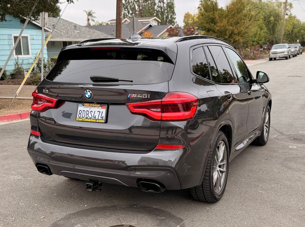 BMW X3 Vehicle Full-screen Gallery Image 08