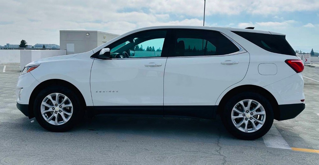 Chevrolet Equinox Vehicle Full-screen Gallery Image 04