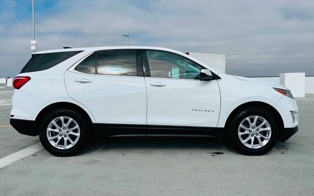 Chevrolet Equinox Vehicle Full-screen Gallery Image 07