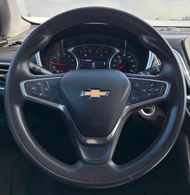 Chevrolet Equinox Vehicle Full-screen Gallery Image 10