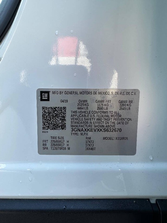 Chevrolet Equinox Vehicle Full-screen Gallery Image 16