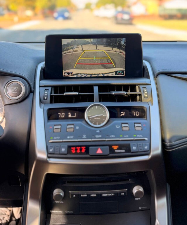 Lexus NX Vehicle Full-screen Gallery Image 11