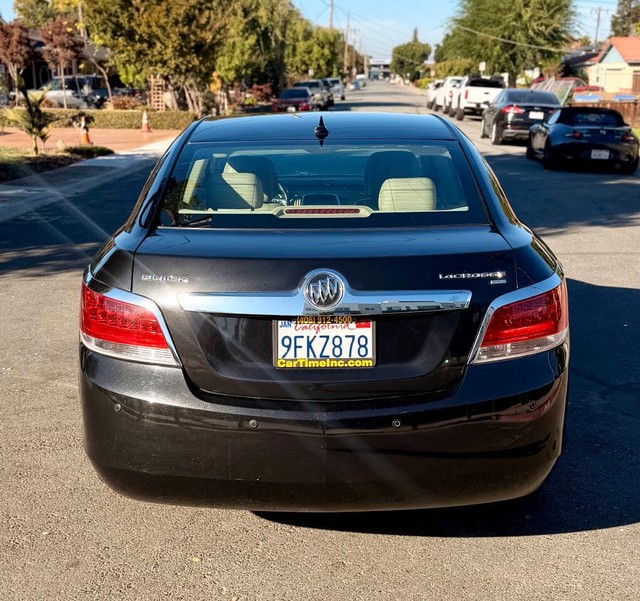 Buick LaCrosse Vehicle Full-screen Gallery Image 07