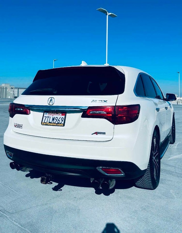 Acura MDX Vehicle Full-screen Gallery Image 07