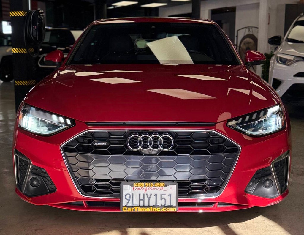 Audi A4 Sedan Vehicle Full-screen Gallery Image 03