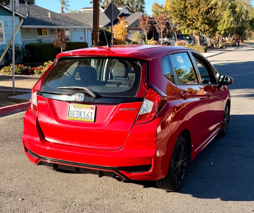 Honda Fit Vehicle Full-screen Gallery Image 08