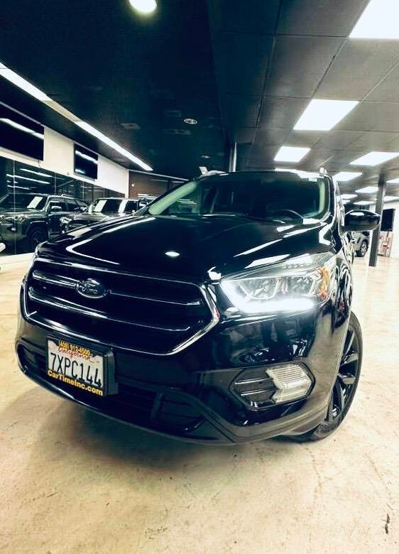 more details - ford escape