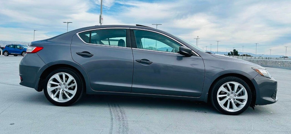 Acura ILX Vehicle Full-screen Gallery Image 08