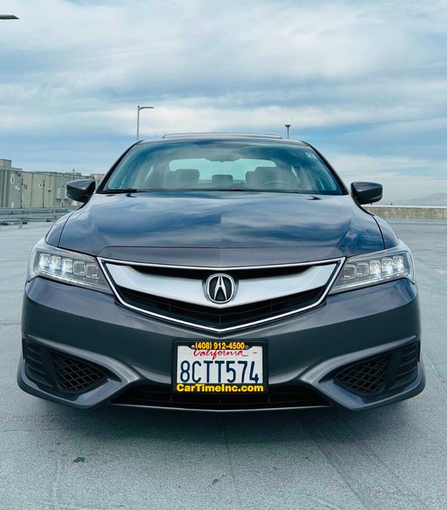 Acura ILX Vehicle Full-screen Gallery Image 02