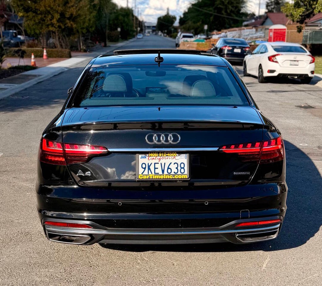 Audi A4 Sedan Vehicle Full-screen Gallery Image 06